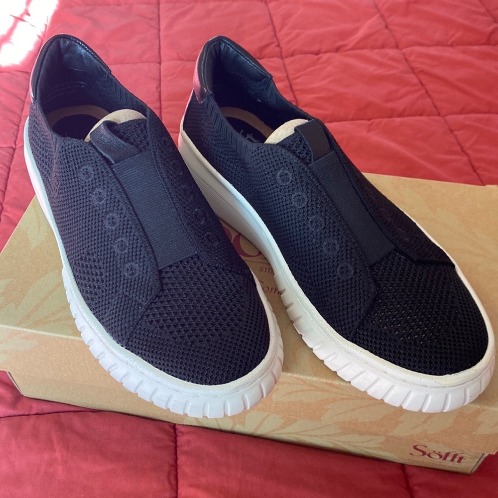 Sofft slip on platform sneakers